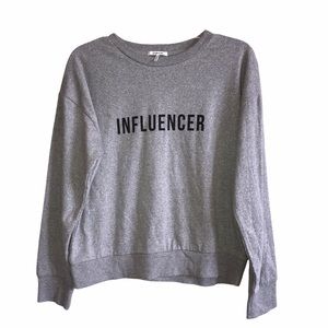 NWT. Comune Influencer sweatshirt. Small